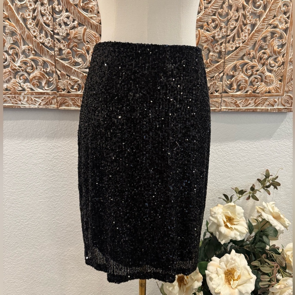 Cable & Gauge Black Sparkle Sequin Mini Skirt - Picture 2 of 11